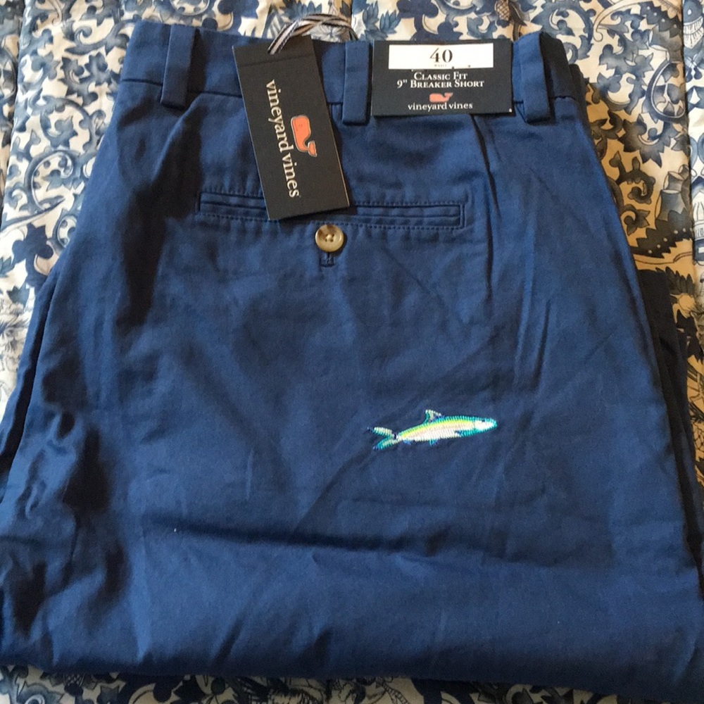 Vineyard Vines Classic Fit  9” Breaker Shorts